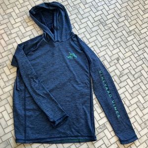 Vineyard Vines hooded rash guard, boys size M